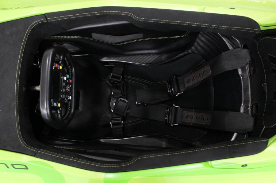 Интерьер BAC Mono 2016 года  (фото 93 из 124)
